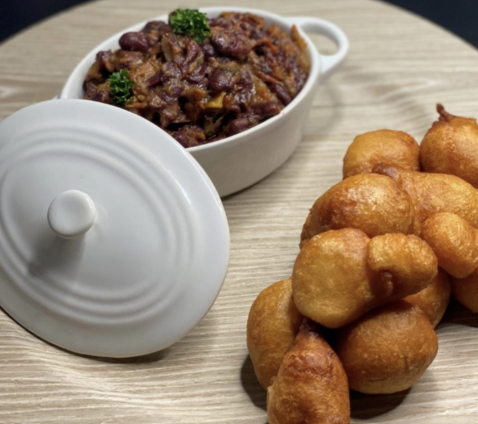 Beignets et haricots